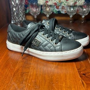 GBG Los Angeles by Guess Women’s size 7.5M Designer Sneakers